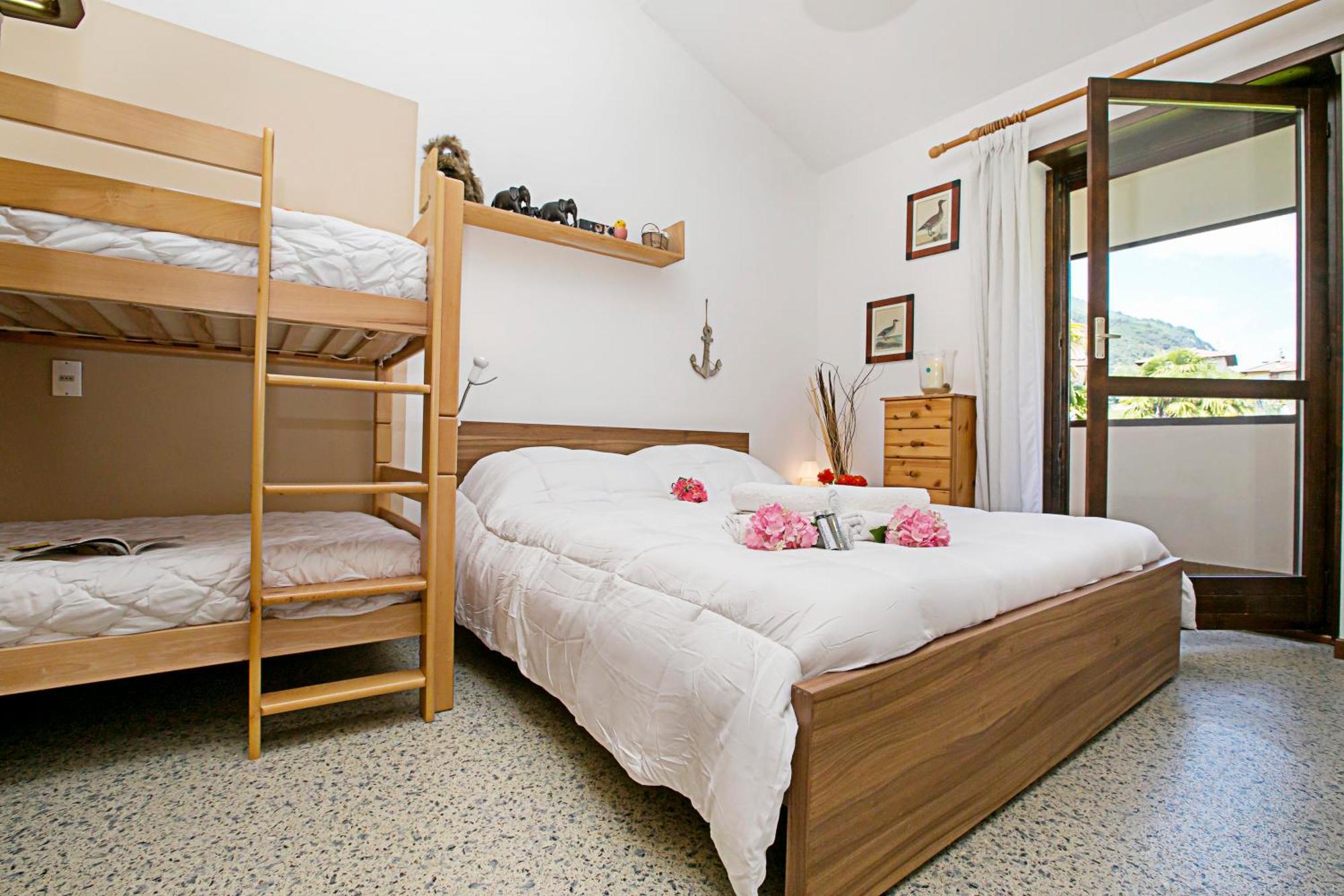 Residence Christina Due Laghi - Happy Rentals Tenno Exteriör bild